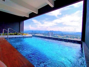 Rooftop pool