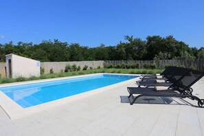 Schwimmbad des Ferienhauses