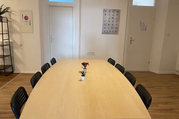 Meeting facility