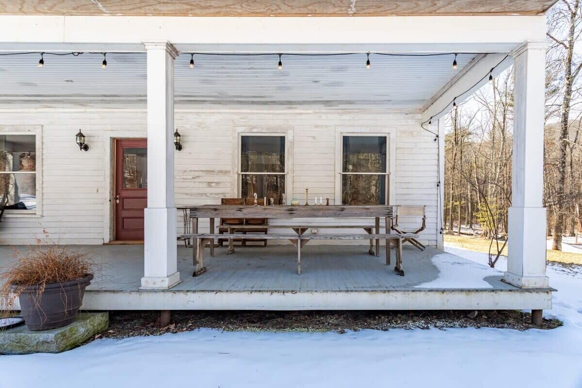 Music Mtn Farmhouse – Mystical Country Retreat