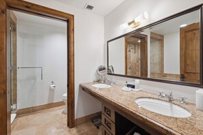AspenMtnResidences-31C3-5354