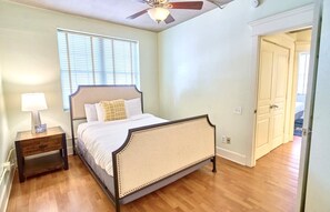 Master bedroom - Master bedroom
with queen sized bed