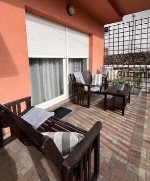 Terassi/patio