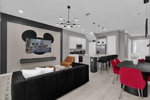 7518 Sunflower Circle (3).jpg