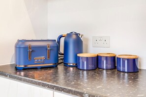 Toaster, Kettle and others