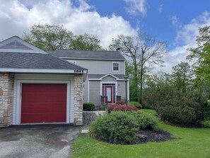 Welcome to Ridge Refuge, your Laurel Highlands Mountain getaway!