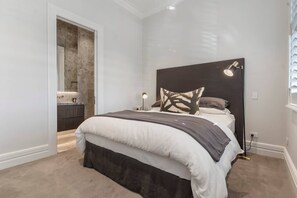 Guest Bedroom 1