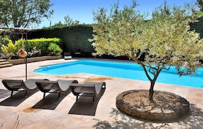 pool
