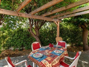 Tabelle, Pflanze, Möbel, Stuhl, Botanik, Natur, Tisch Im Freien, Schatten, Gartenmöbel, Baum