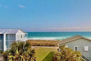 The view from the back top deck provides great ocean and beach views