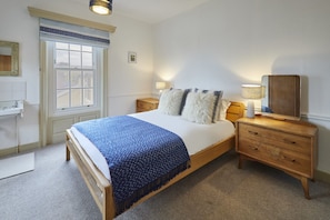 Beachside Cottage, Sandsend - Host & Stay