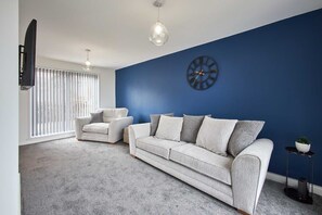 Marsden Beach House, South Shields - Host & Stay