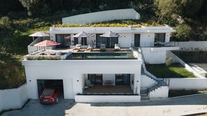 Hilltop House