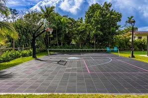 Basketball/Pickleball/Volleyball Court with Night Lights