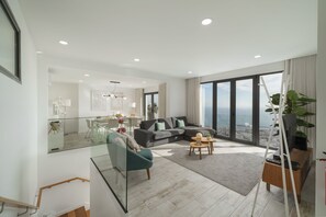 The Lopen Plan Living Area Of Monte White House With The Panoramica View Of Funchal And The Sea