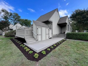 Side Elevation