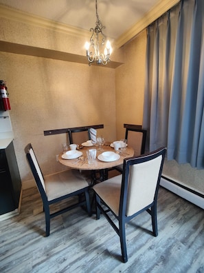 One Bedroom Apartment with Robson View image 2