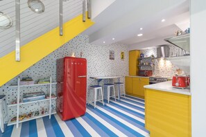 Kitchen (1)