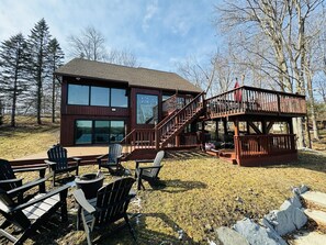 Fire pit facing the lake