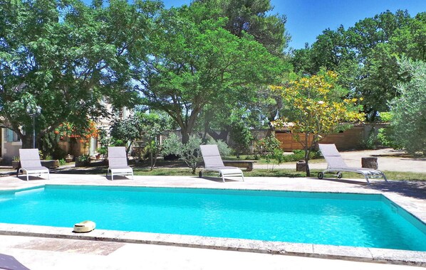 pool