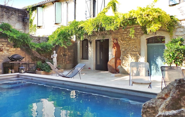 pool