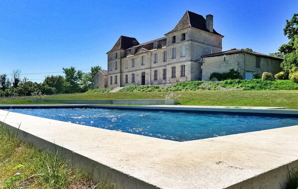 pool