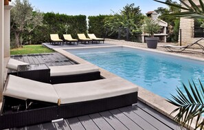 pool