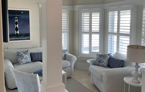 2nd Living Room