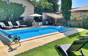 pool