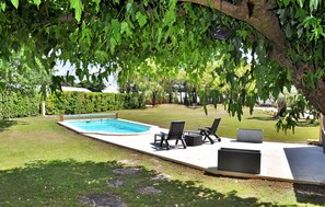 pool