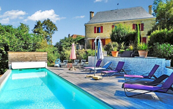 pool