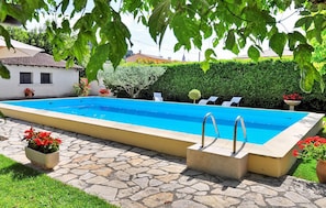 pool
