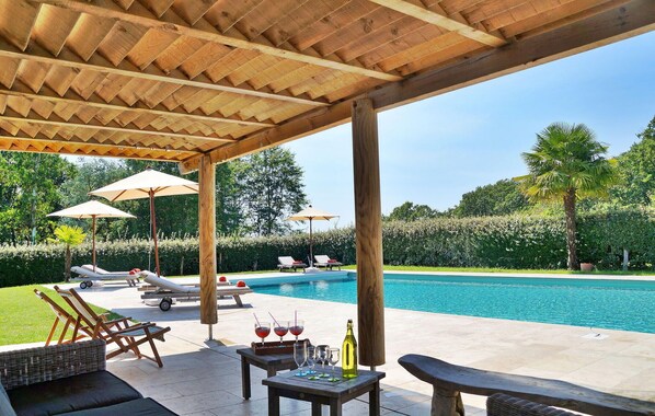 pool