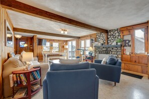 Living Room | Full Sleeper Sofa | Smart TV | Ground Floor