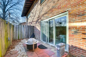 Private Patio | Fire Pit