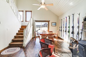 Dining Area | Gas Grill | Telescope | Wood-Burning Stove