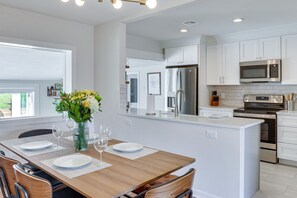 Dining Area | Kitchen | Cooking Basics