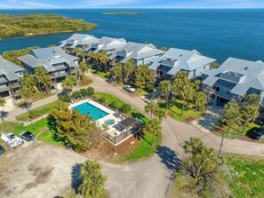 Old Fenimore Mill complex with communal pool and spa