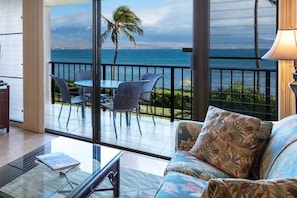 Breathtaking views of 10,000 ft. Haleakala (dormant volcano), Maalaea Bay, Molokini Island and Kahoolawe Island.