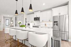 Kitchen Bar seating