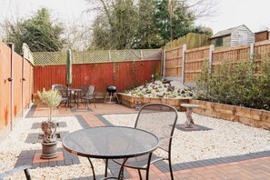 The Garden: step out into the newly landscaped garden space, complete with outdoor furniture & a BBQ.