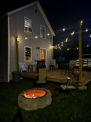 Cozy Fire Pit/Rope Lights