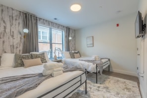 Two extra queen beds perfect for family and friends