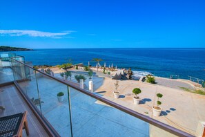 Beach/ocean view