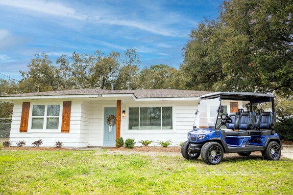 Tranquility on Teringo comes with golf cart for guest use