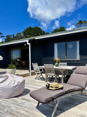 Sun lounger