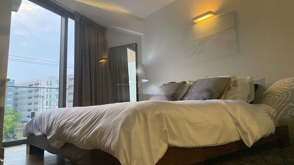 King sized bed