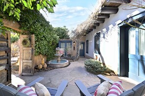 Private courtyard