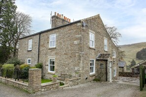 Mae Cottage, Arkengarthdale, nr Reeth: A traditional stone-built semi-detached property enjoying unspoilt, open views across the stunning countryside