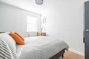 Bedroom - double bed